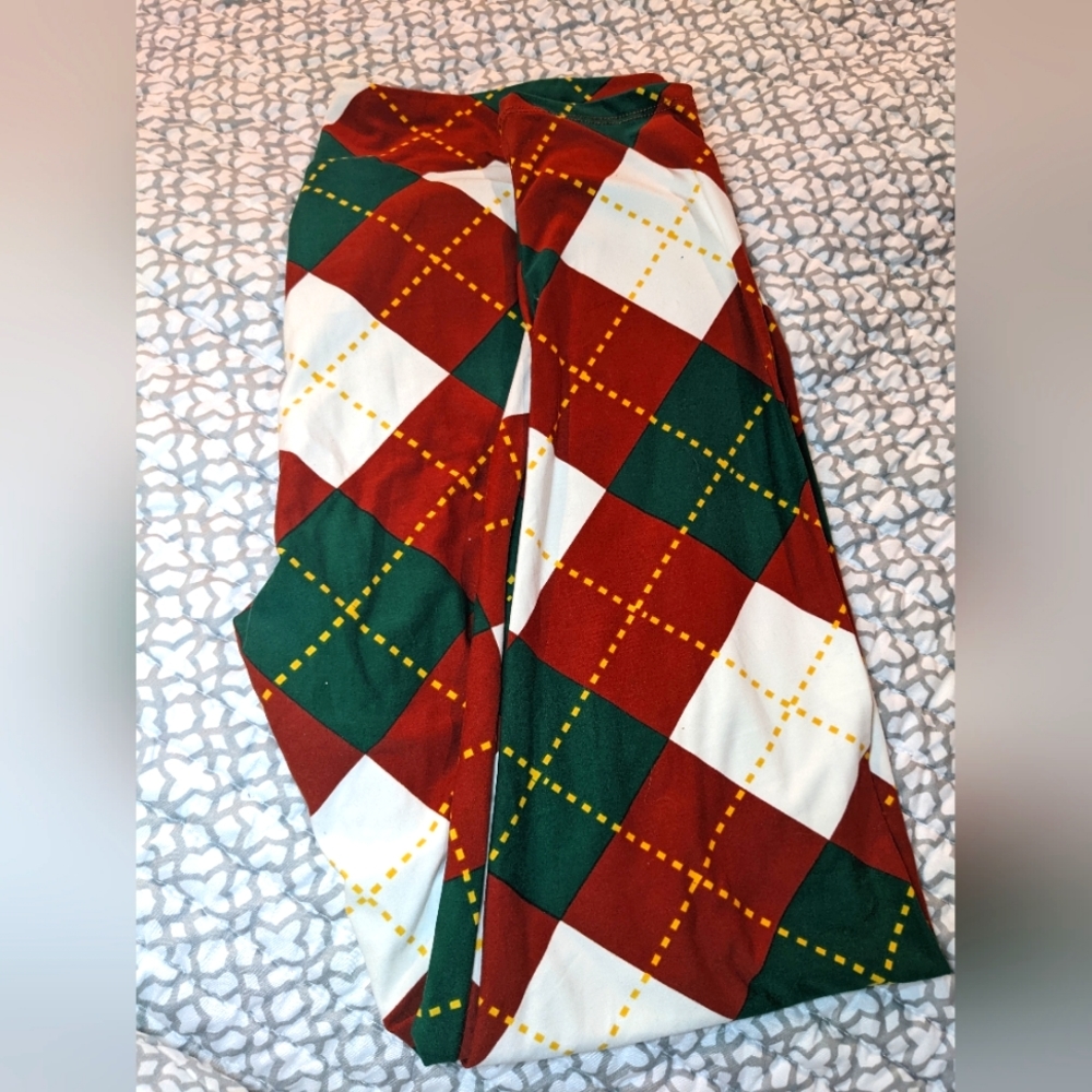LuLaRoe Christmas plaid leggings tall Curvy
